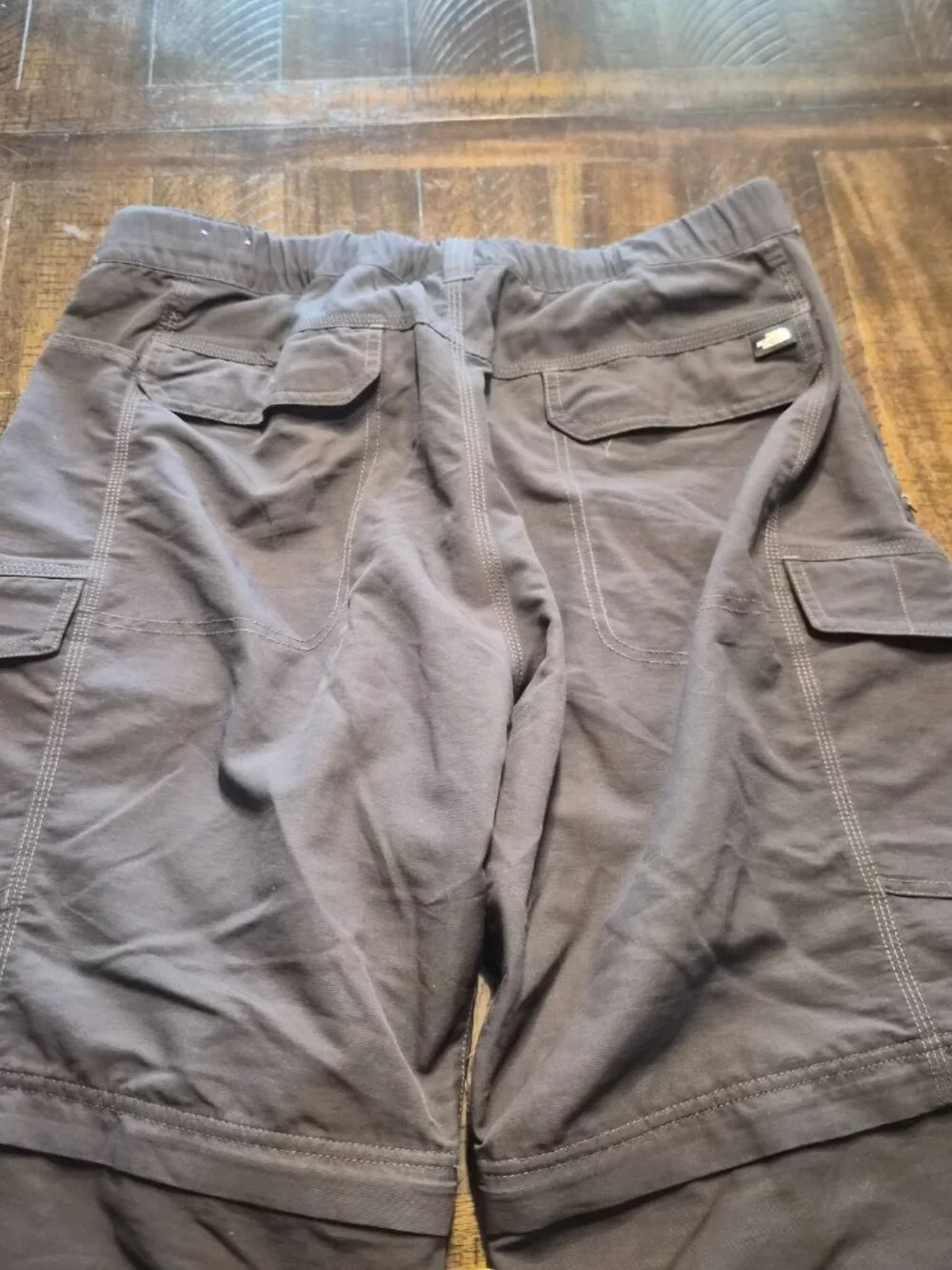 The North Face Cargo Pants Men XL Black Nylon Convertible Shorts Hiking G689